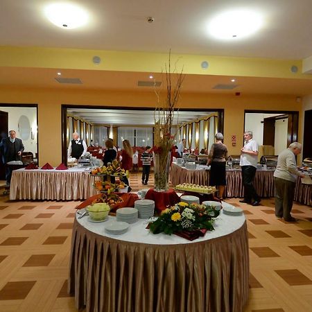 Hunguest Grandhotel Galya Galyatető Exteriör bild