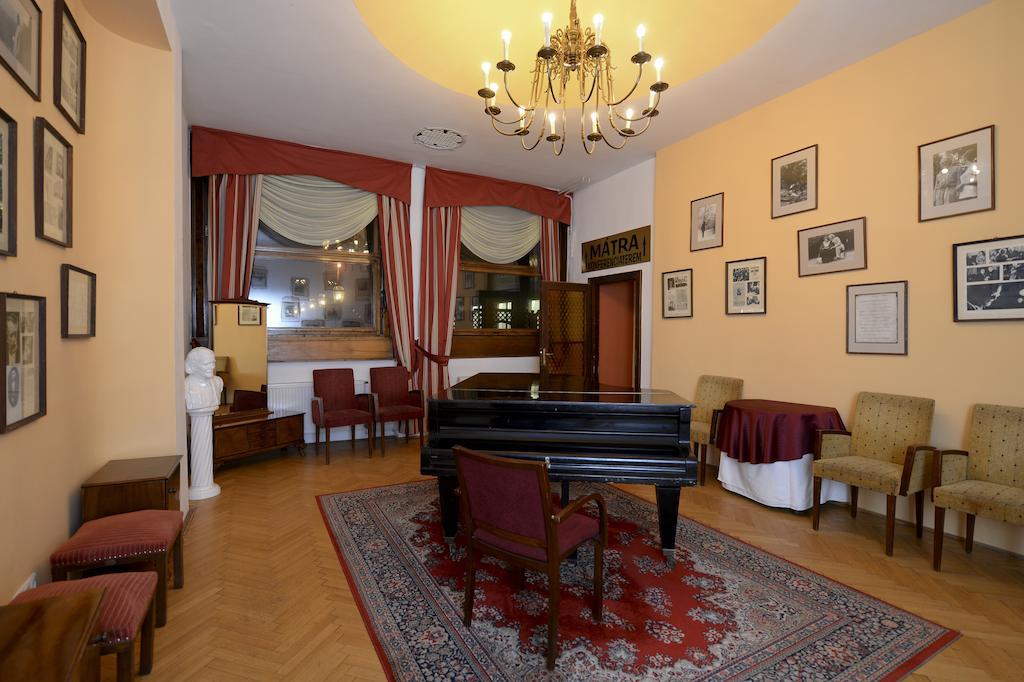 Hunguest Grandhotel Galya Galyatető Exteriör bild