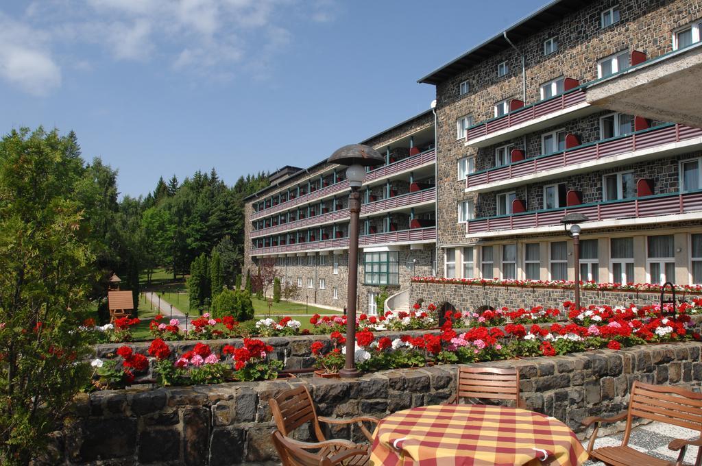 Hunguest Grandhotel Galya Galyatető Exteriör bild